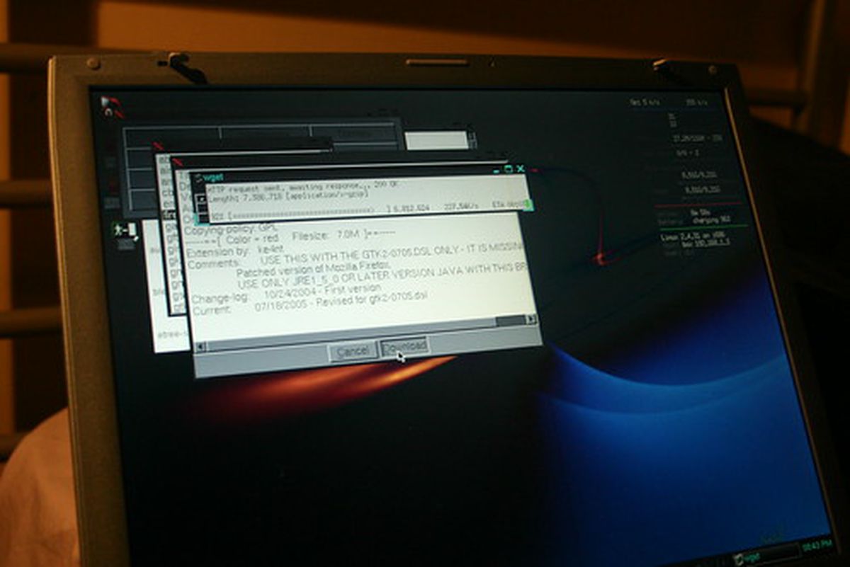 Damn Small Linux